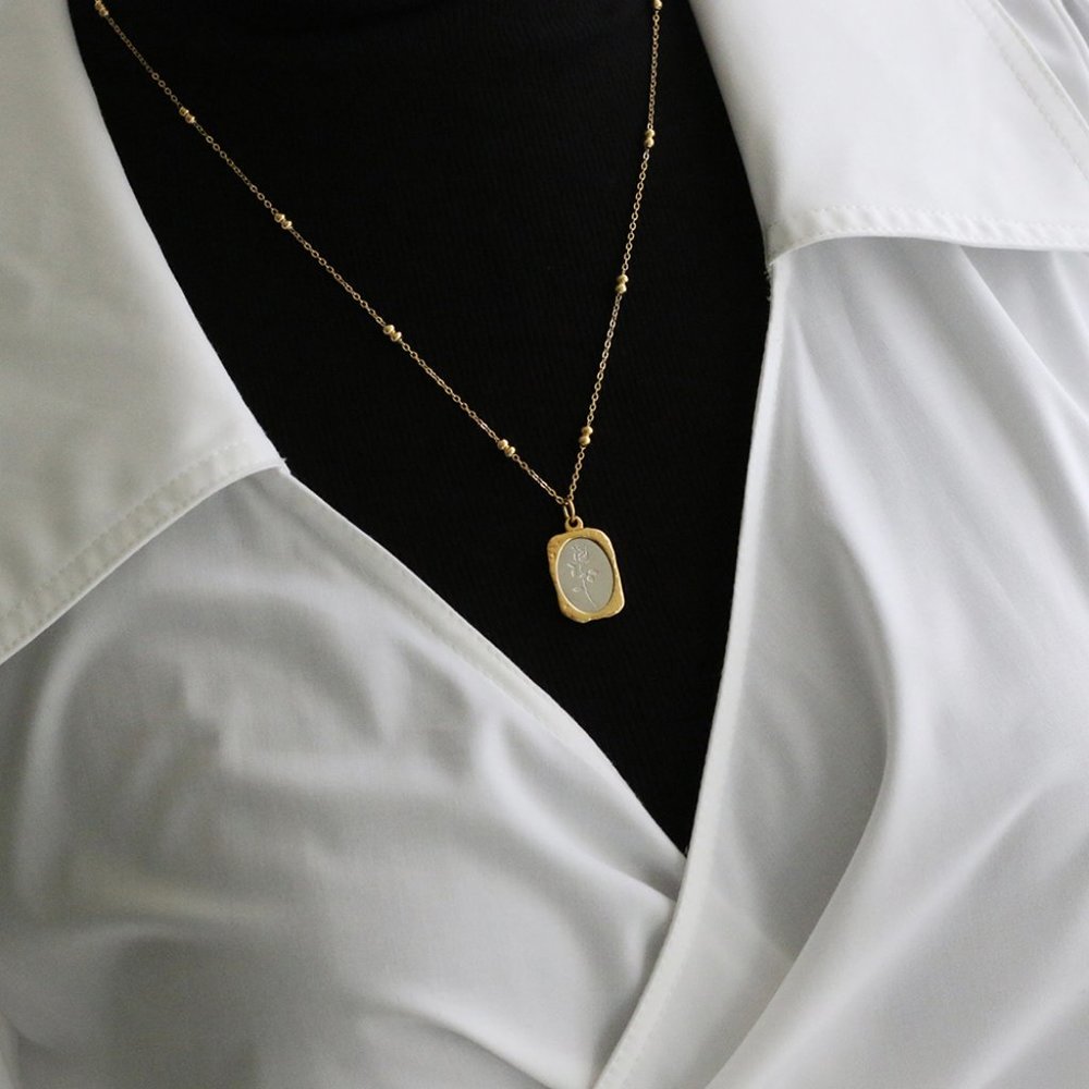 NEW 18K Gold Plated Vintage Retro Rose Flower Magic Mirror Square Necklace - Picture 9 of 10